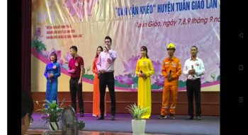 Đ/c Nguyễn Anh Việt trong phân thi Phần thi chào hỏi và giới thiệu về đội