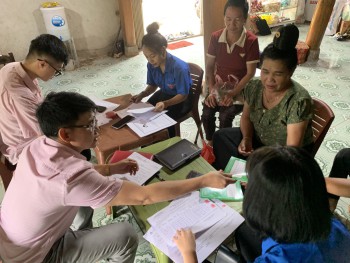 Phòng giao dịch Ngân hàng CSXH Tuần Giáo Tổ chức triển khai, thực hiện đối chiếu, phân loại nợ năm 2025